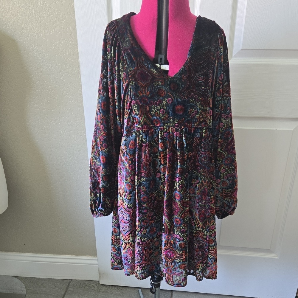 Anthropologie Velvet Burnout Mini Dress XS Multi Color Paisley Floral‎ V-Neck